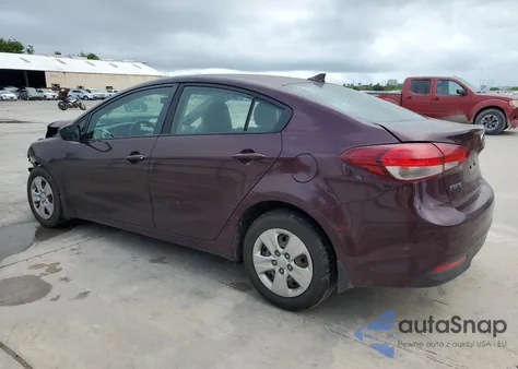 2017 Kia Forte Lx z USA, uszkodzony, nr VIN 3KPFK4A76HE052632